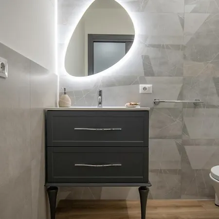 Iitana Luxury * Katánie